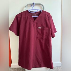 Leon Three-Pocket Scrub Top figs